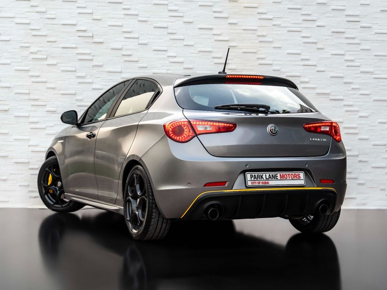 ألفا روميو جوليتا Veloce