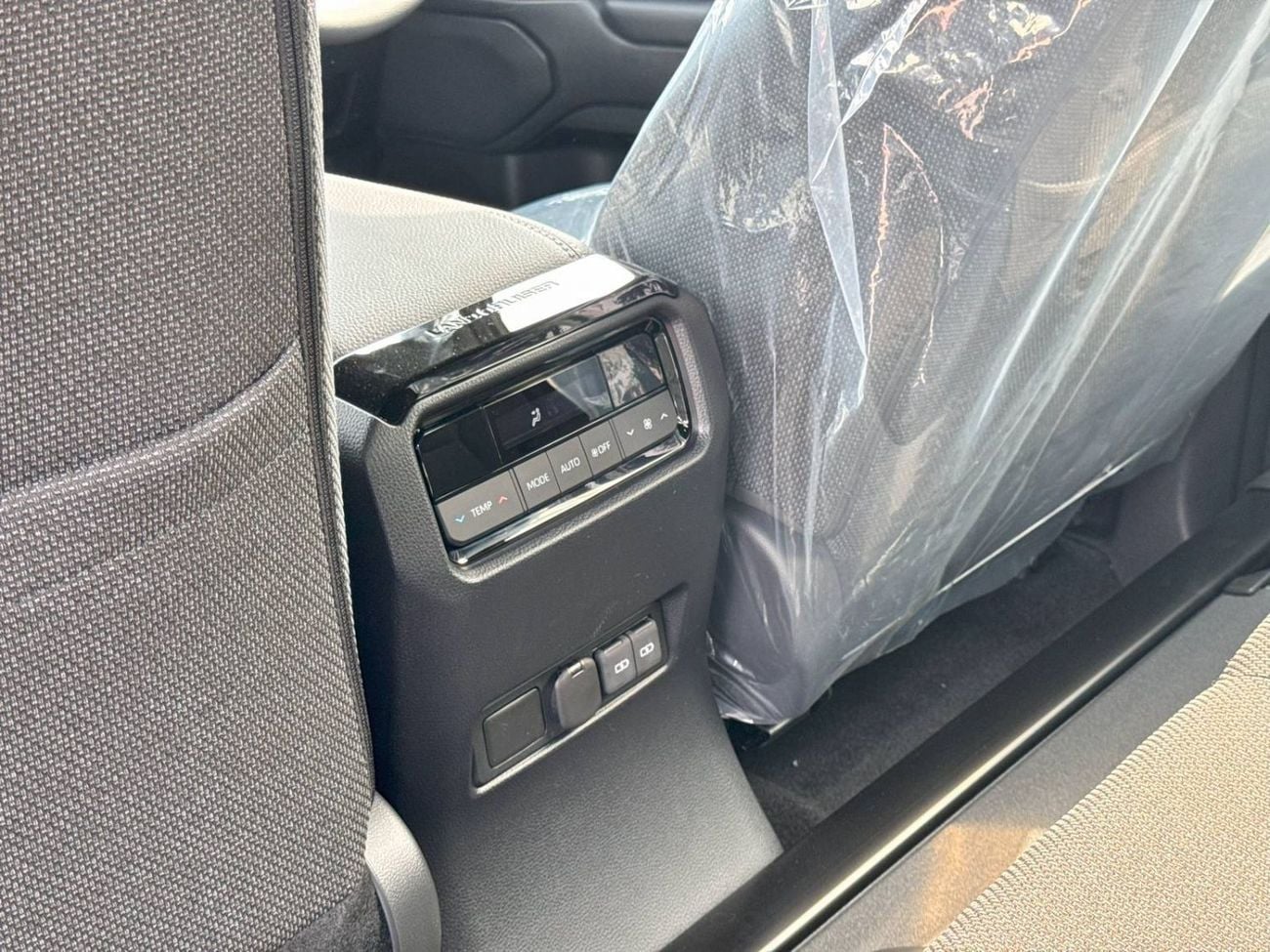 تويوتا برادو 2025 PRADO RIGHT HAND DRIVE AR-TX 2.8L DIESEL 0KM