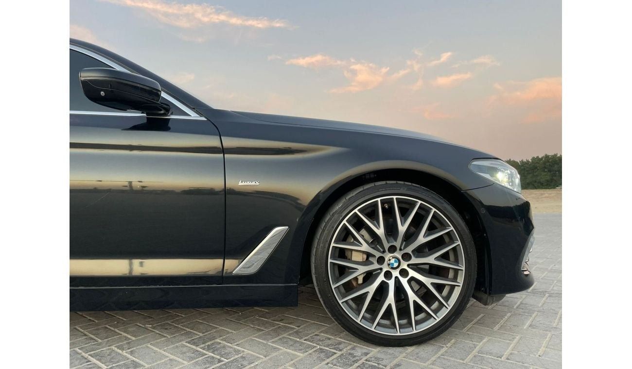 BMW 540i Luxury 3.0L