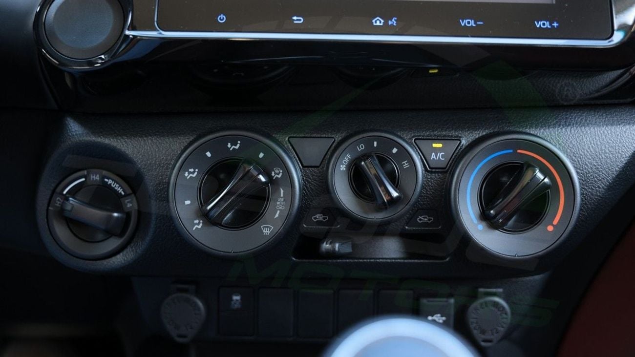 Toyota Hilux ( Only For Export ) 2026 Toyota Hilux SR5 Double Cabin 4x4 2.7L GCC BRAND NEW