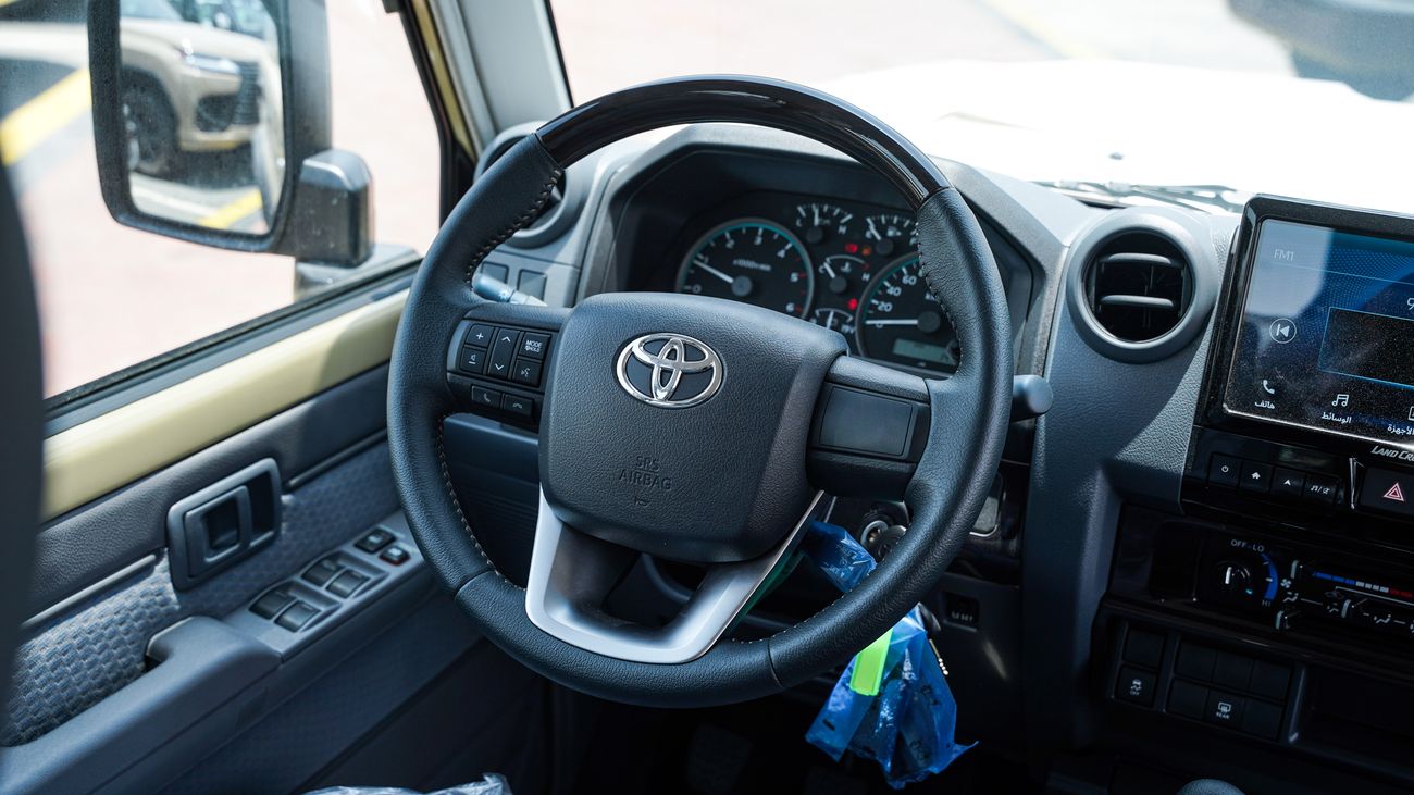 Toyota Land Cruiser 70