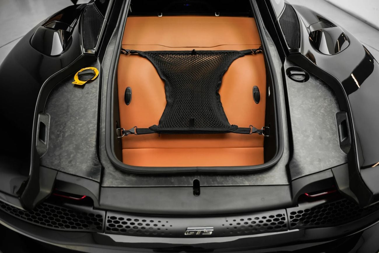 McLaren GT