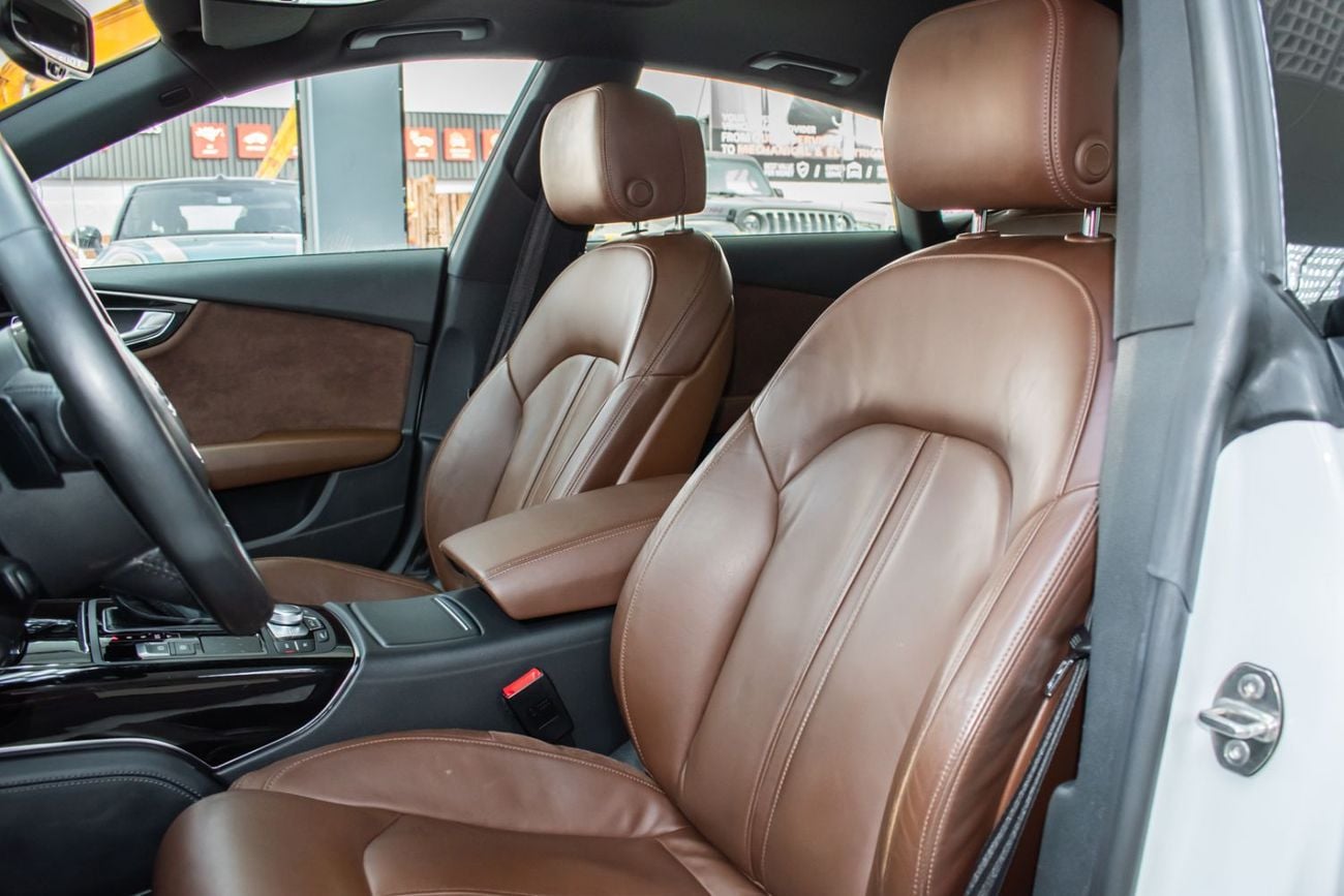 أودي A7 S-Line 3.0L (5 Seater)