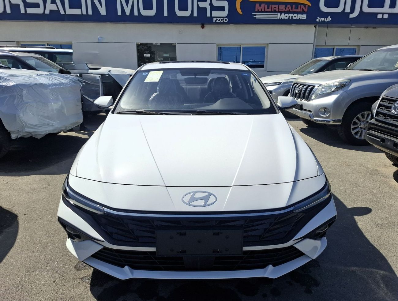 Hyundai Elantra Hyundai Elantra 1.5L 2025 White Petrol Chinese (Export Only)