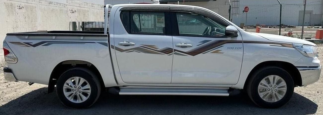 تويوتا هيلوكس GLX Limited 2.7L