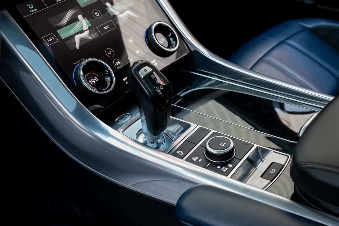 Land Rover Range Rover Sport Range Rover Sport | 3,036 P.M | 0% Downpayment | Range Rover Sport HSE Dynamic