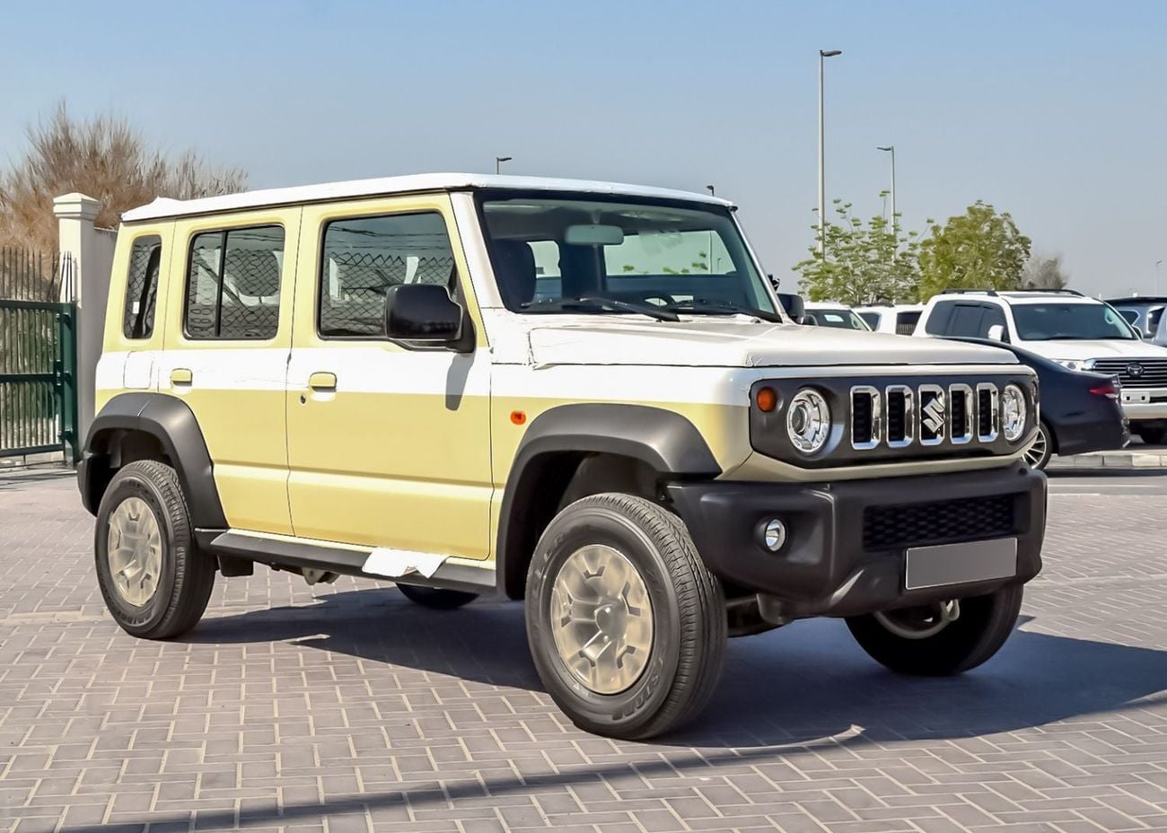 سوزوكي جيمني GLX · 1.5L · 4 Cyl · Automatic · Petrol · SUV/Crossover · Four Wheel Drive · 4 seats · 5 door Petrol 5-Door Automatic 4WD (GCC Specs) – 2026 | For Export Only