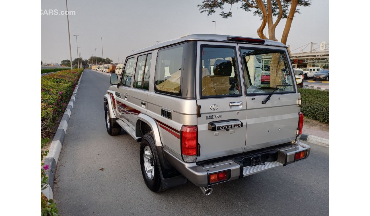 Toyota Land Cruiser Hard Top 4.5 L V8 Diesel full option