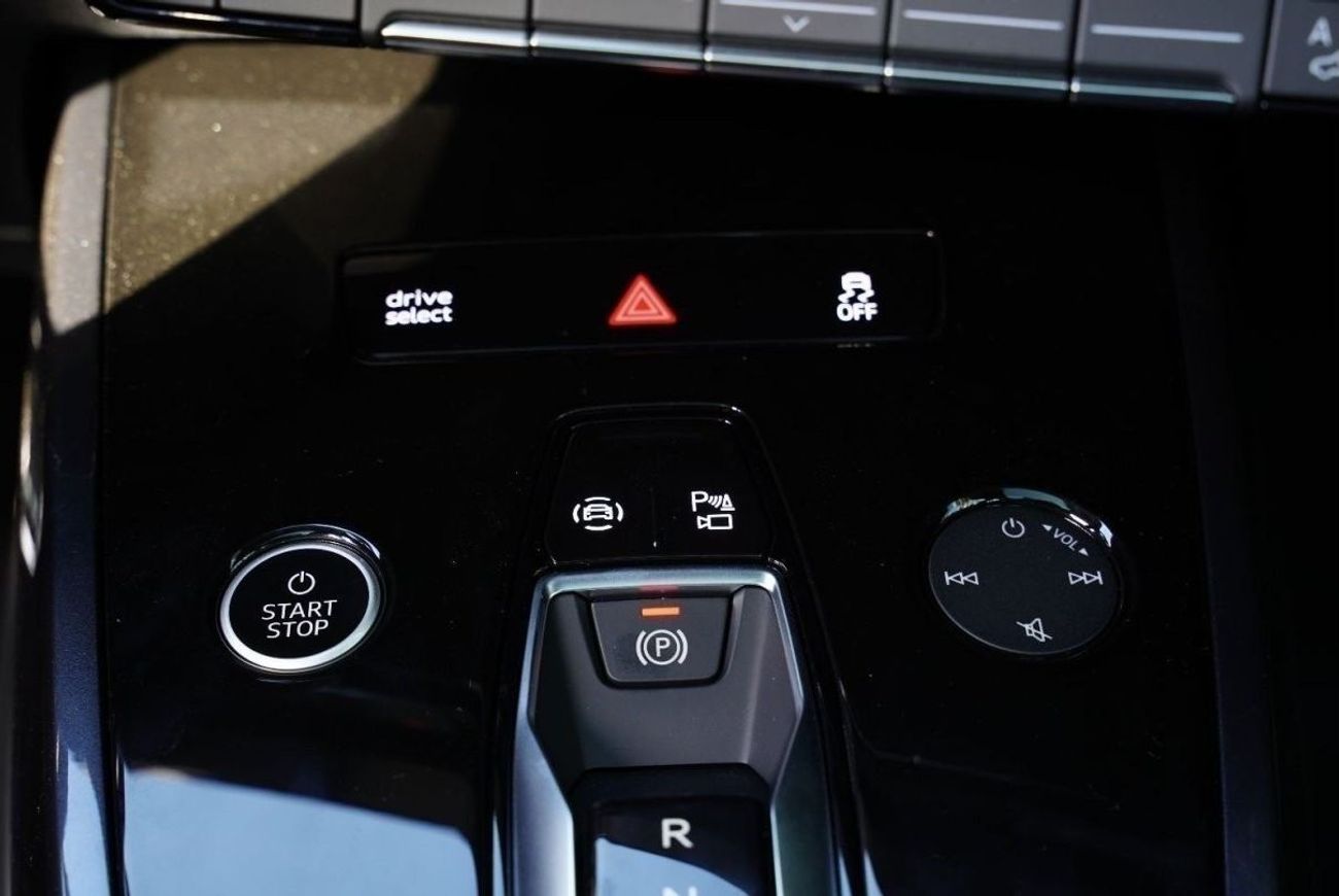 Audi Q4 2024 Audi Q4 40 e-tron SUV RWD 0Km