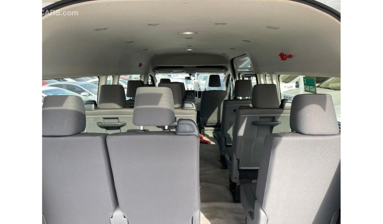 Toyota Hiace 2022 | 13 Seats | Highroof | Ref#338