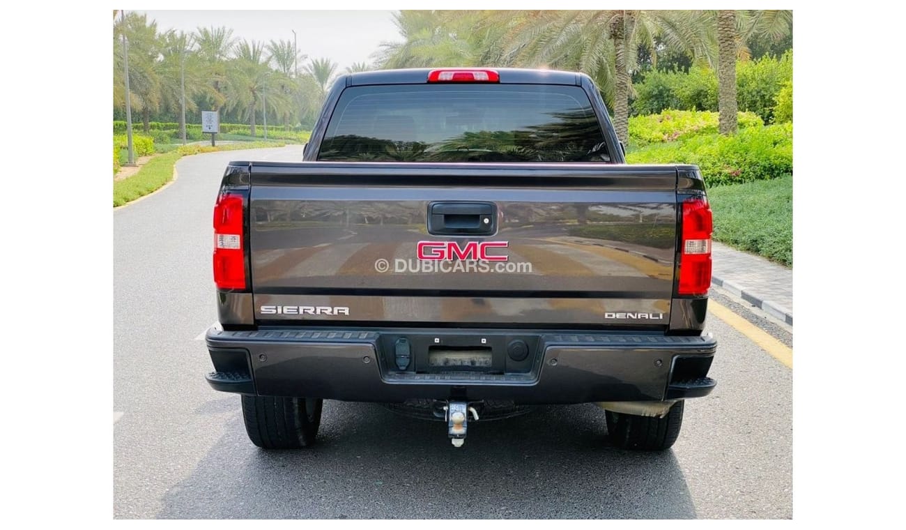 GMC Sierra GMC Sierra Denali 2015 GCC full option perfect condition