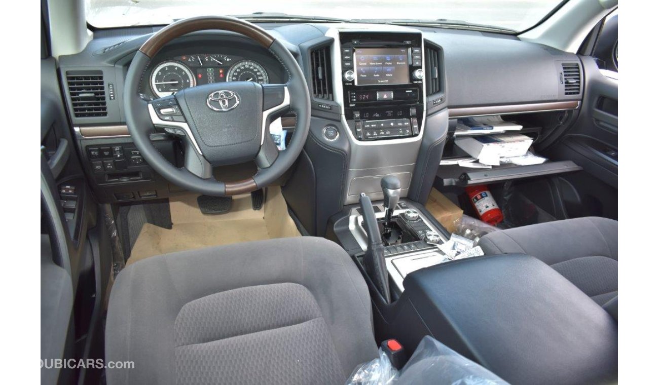 Toyota Land Cruiser 200 GXR V8 4.6L PETROL AT
