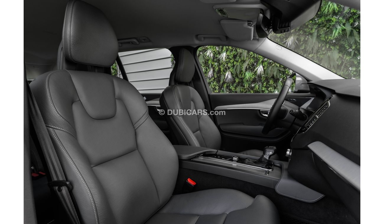 Volvo XC90 T5 Momentum | 3,621 P.M  | 0% Downpayment | Spectacular Condition!
