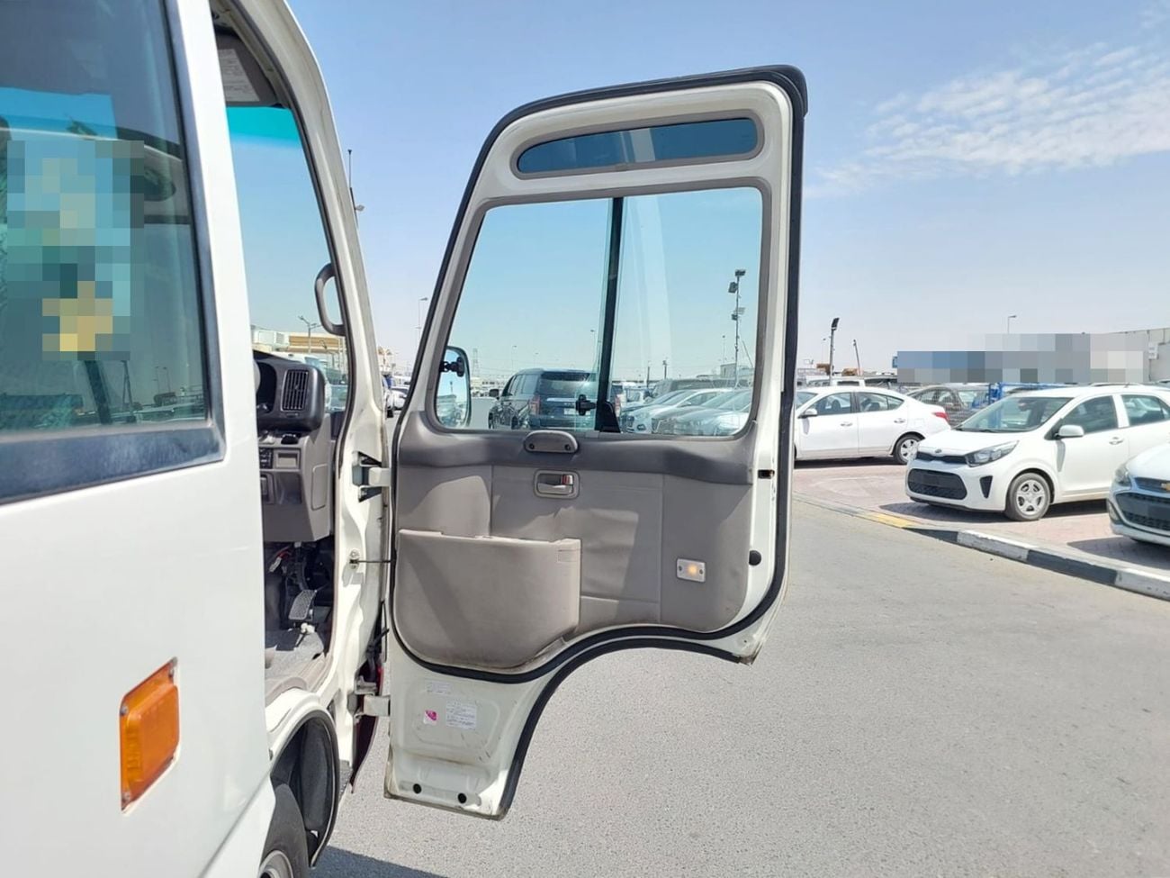 Toyota Coaster TOYOTA COASTER BUS RHD 2010 MODEL 4.0 L DIESEL AUTOMATIC(PM55303)