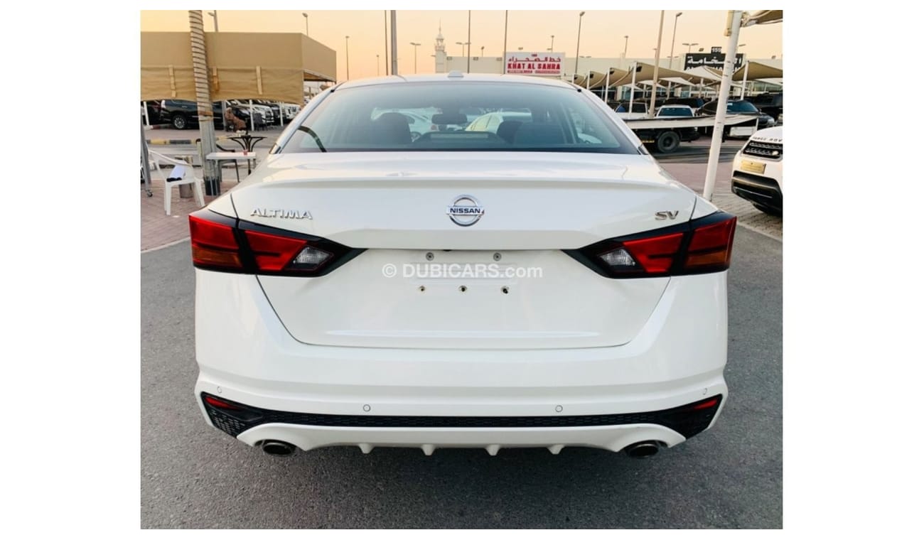 نيسان ألتيما SV