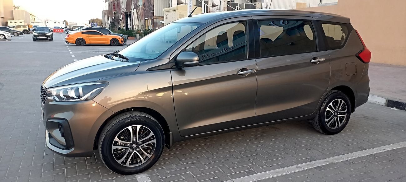 Suzuki Ertiga TOP OPTION 2024 GCC 7 SEATER (ACCIDENT FREE ORIGINAL PAINT PERFECT CONDITION)