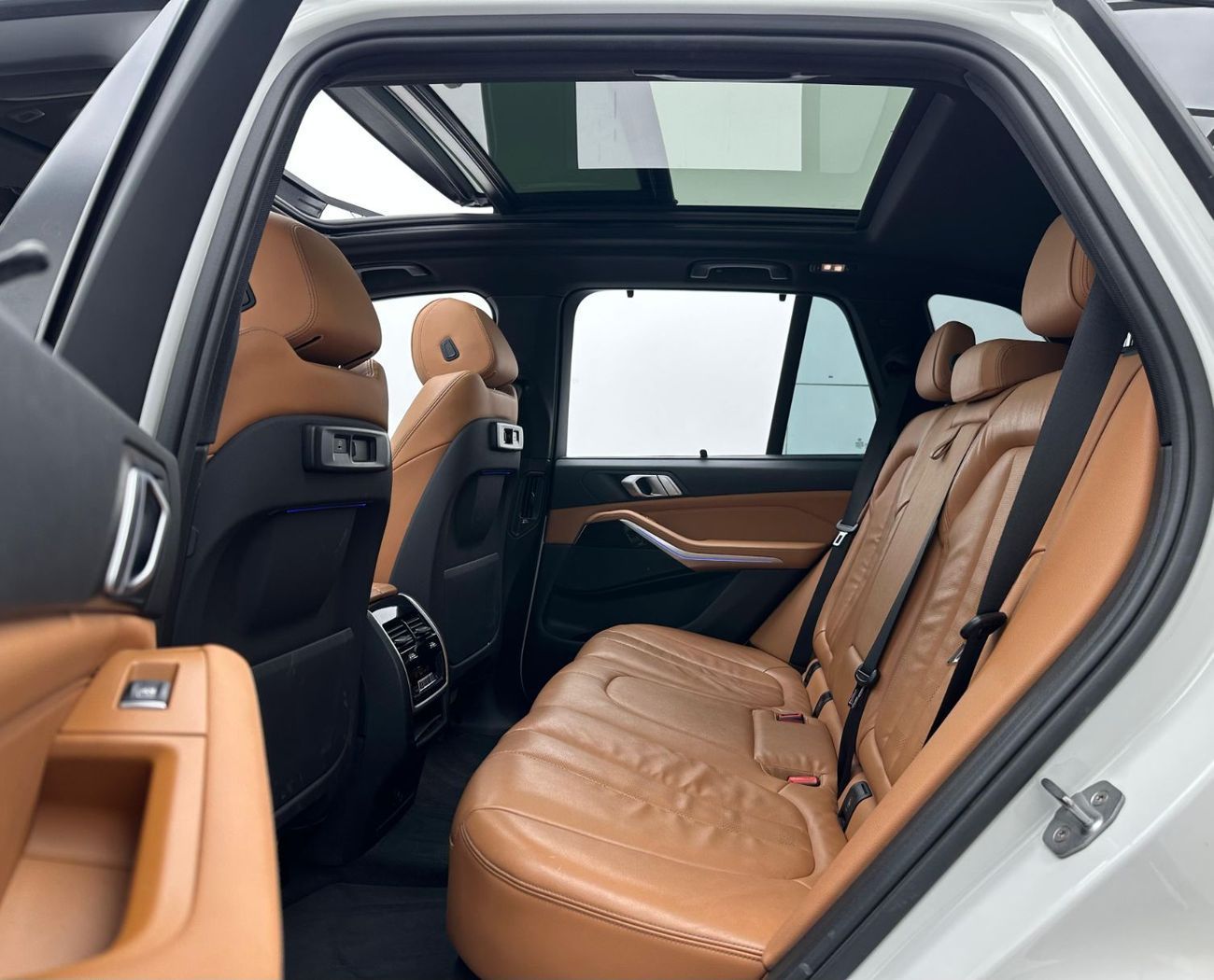 BMW X5 40i xDrive 3.0L 2019 BMW X5 xDrive 40i, Service History, 1 year warranty, 2026 Service Contract, GCC