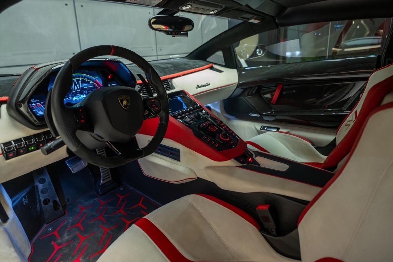 لامبورغيني أفينتادور SVJ 6.5L V12