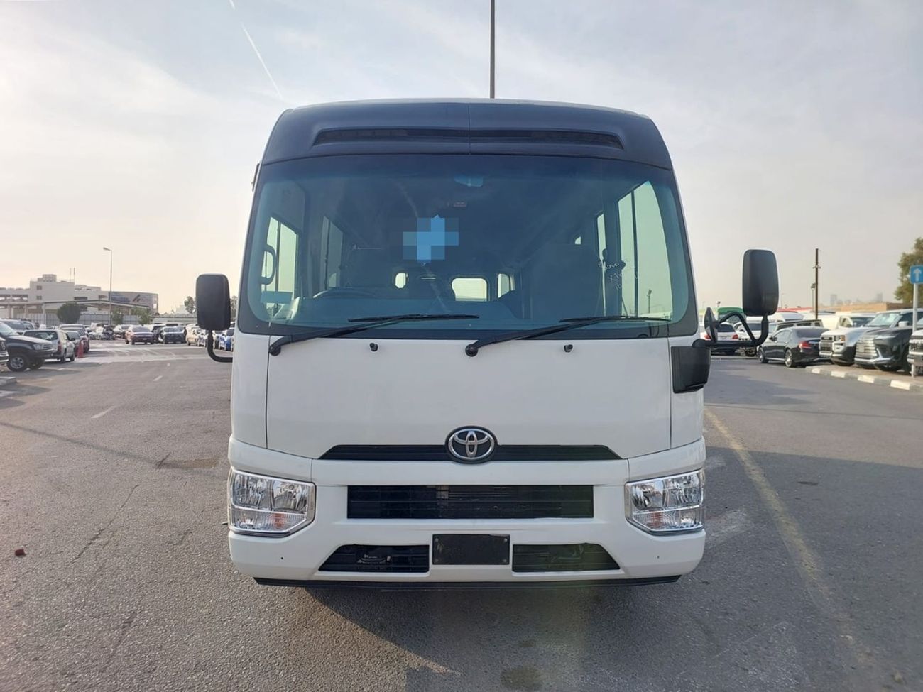 Toyota Coaster TOYOTA COASTER BUS RHD 2017 MODEL 4.0 L DIESEL AUTOMATIC(PM00207)