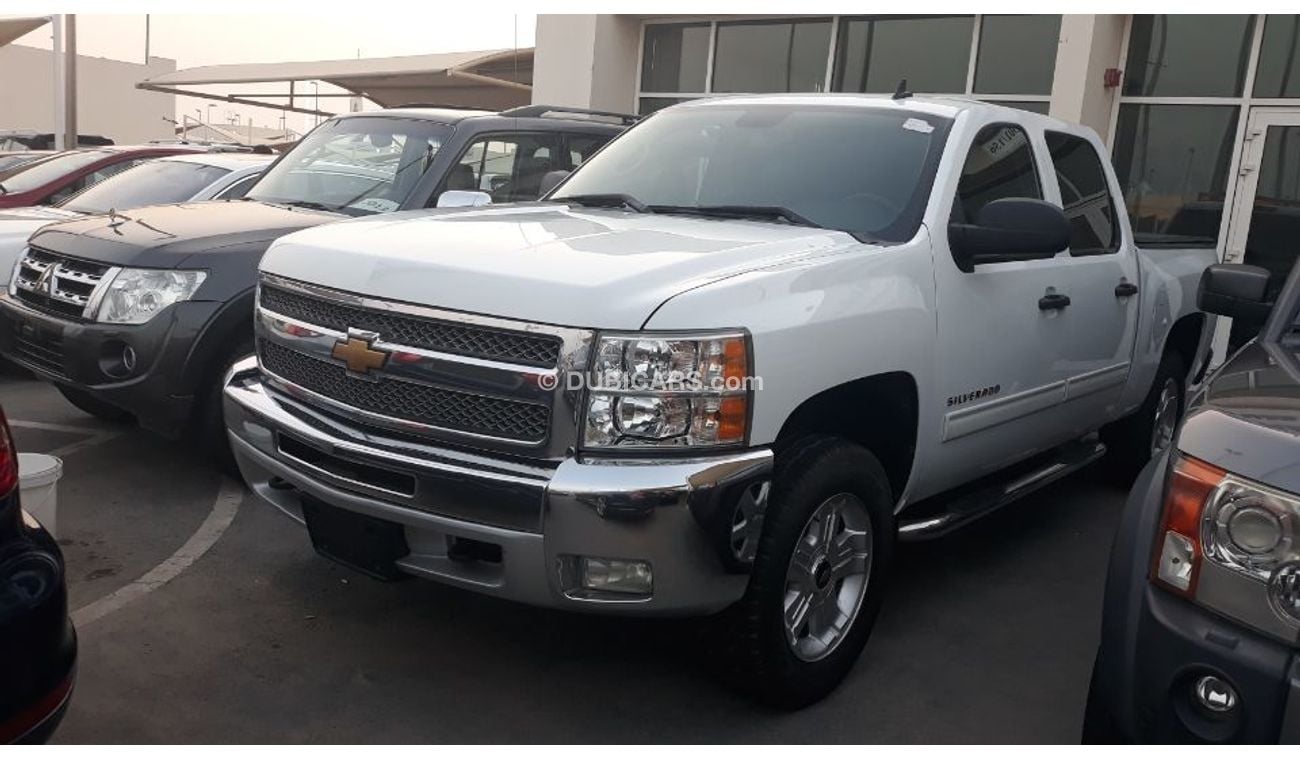 Chevrolet Silverado American specs 2012  4x4 drive automatic gear