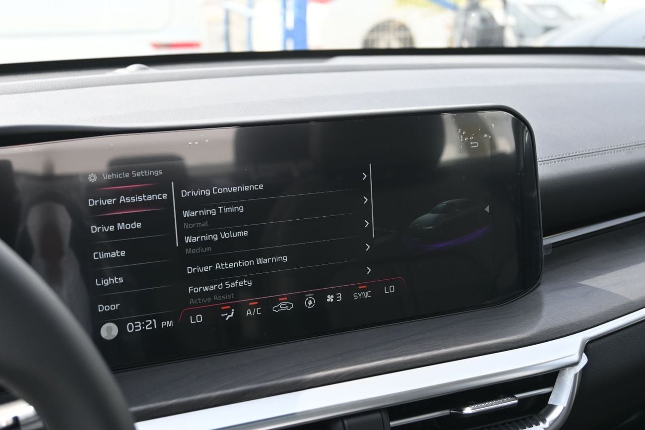 Kia K5 Kia K5 Premium 1.5L Turbo Petrol, Color White, Model 2025