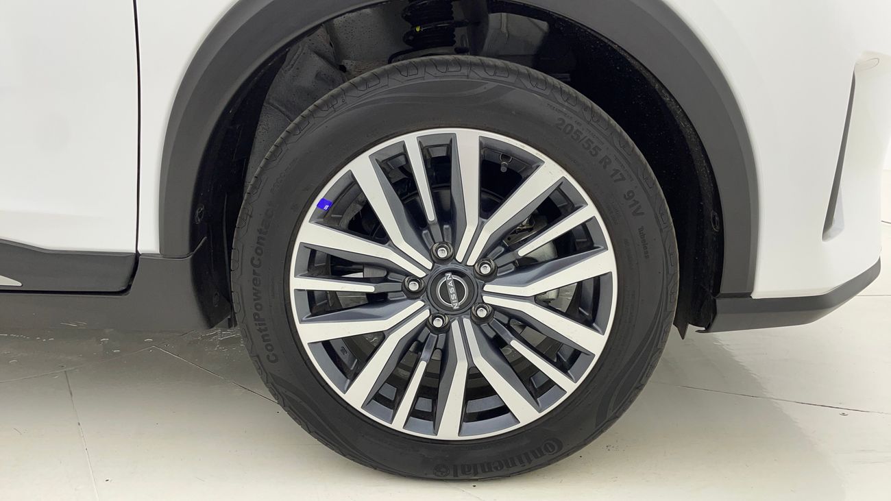 Nissan Kicks SL + BOSE AUDIO 1.6 | Zero Down Payment | Free Home Test Drive