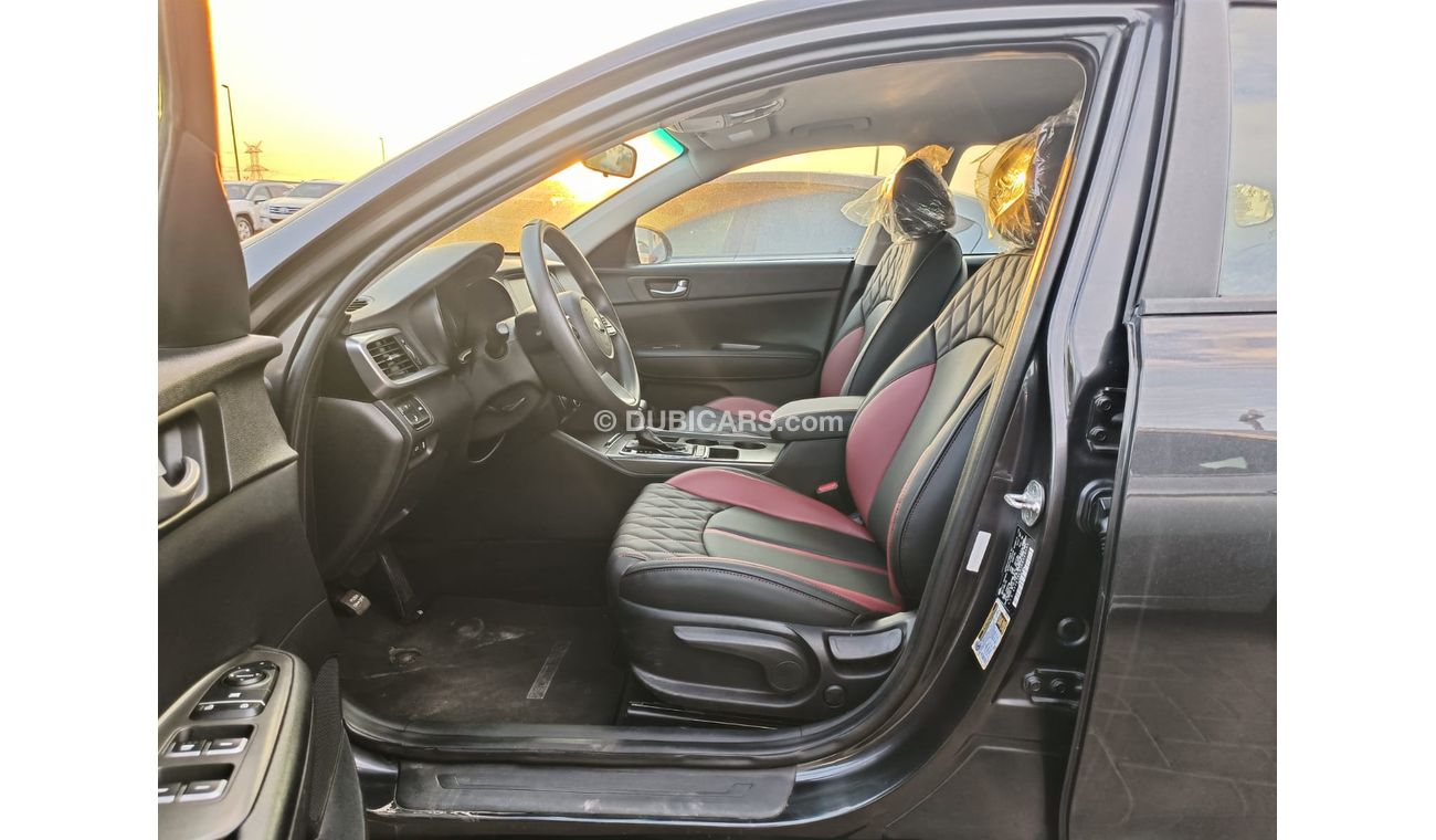 Kia Optima OPTIMA / V4 / 2.4L /  LEATHER SEATS / LOW MILEAGE(LOT # 8455)