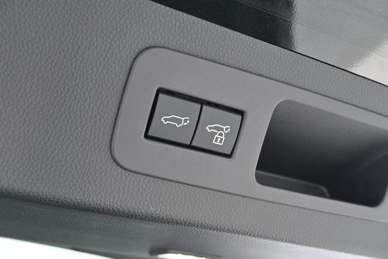 Lexus LX700h SIGNATURE 3.5L Twin-Turbo + Hybrid V6, Model 2026, Color Black inside Tan