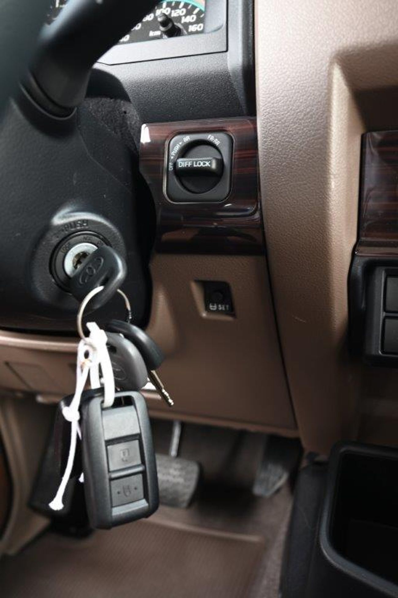 Toyota Land Cruiser 70 71  LX-Z 2.8L  4WD AUTOMATIC