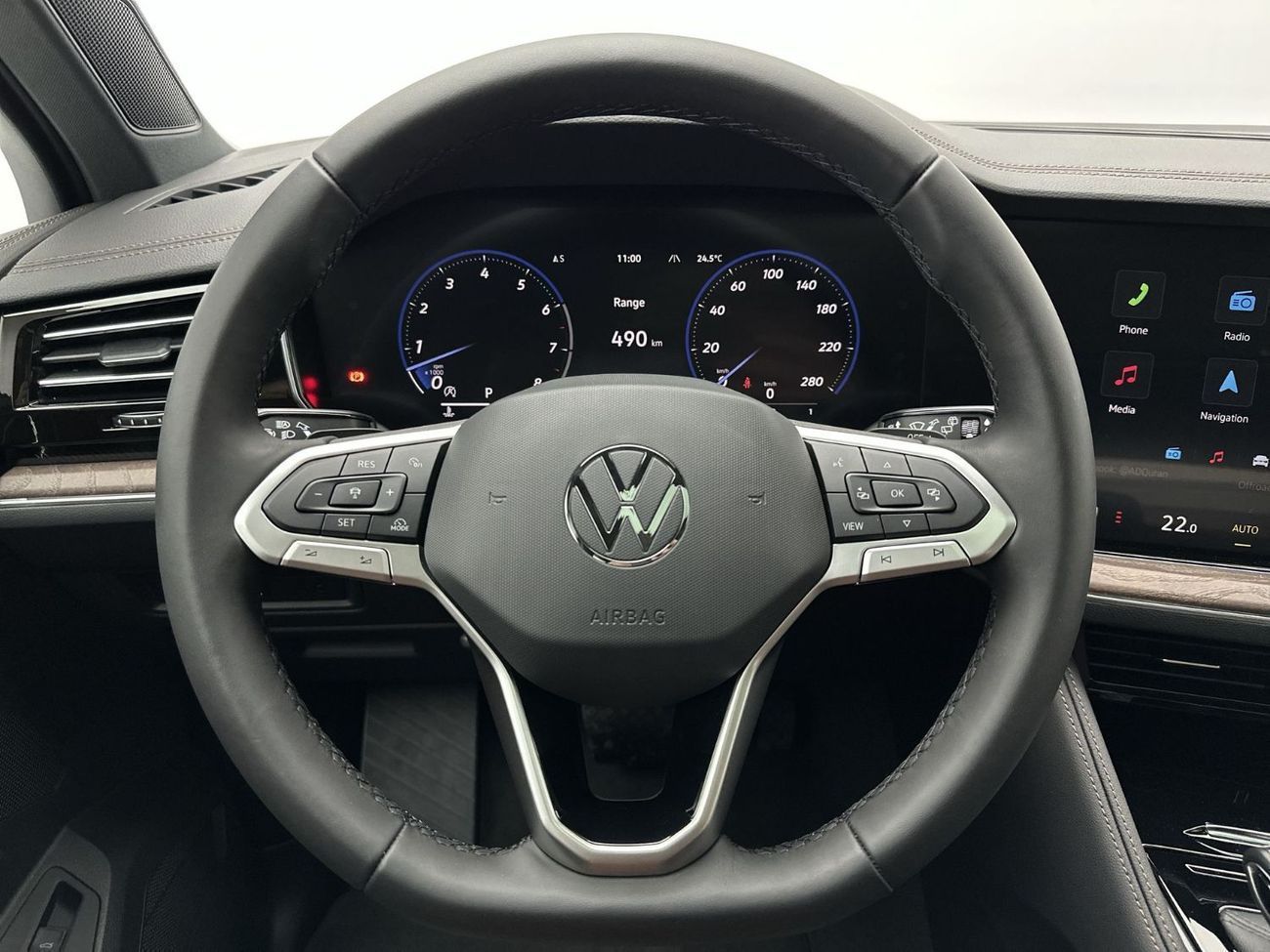 Volkswagen Touareg Touareg Elegance - Tirano (Ref#00479) - 39,100 AED SAVINGS from New Car