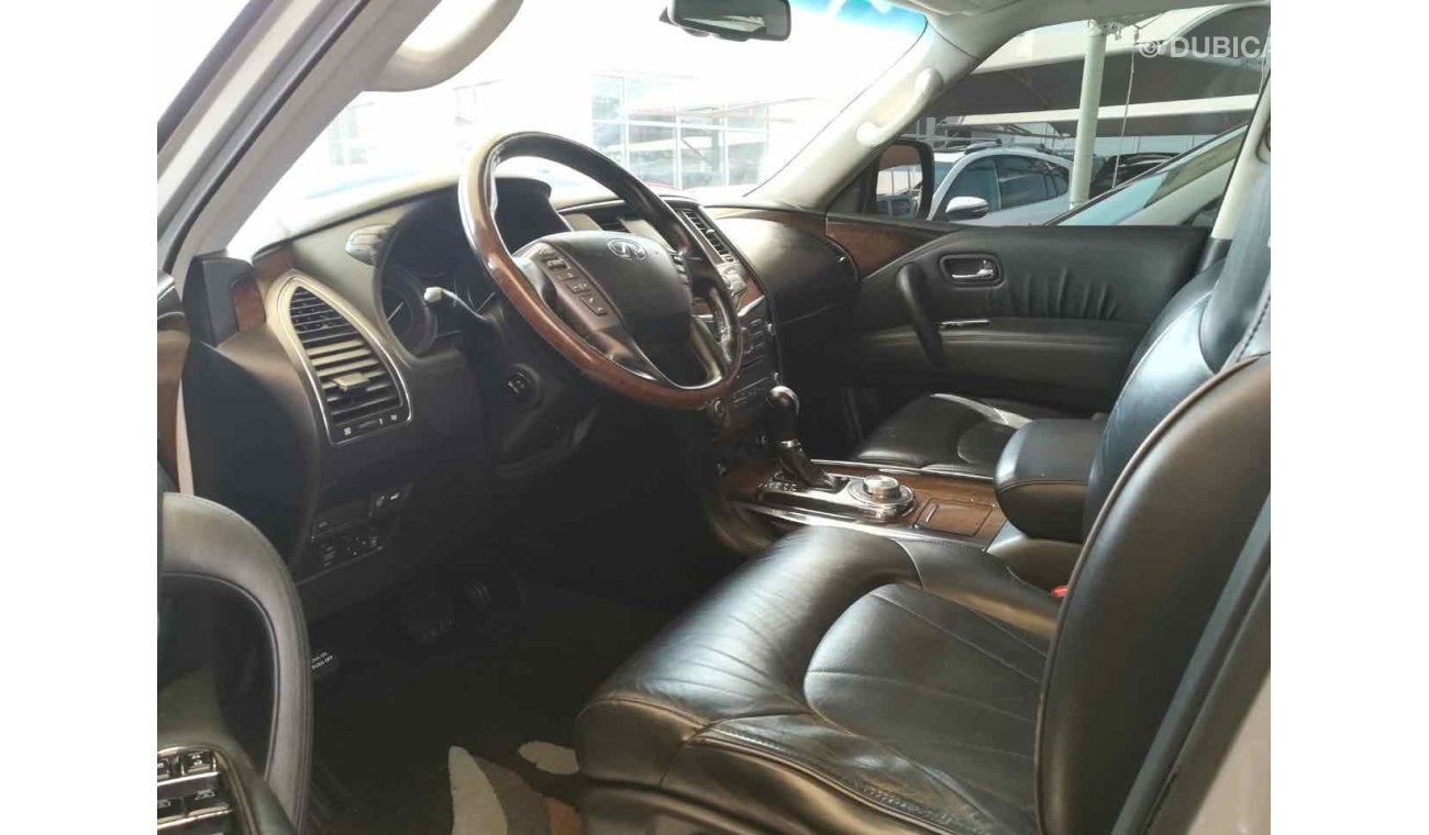 Infiniti QX56