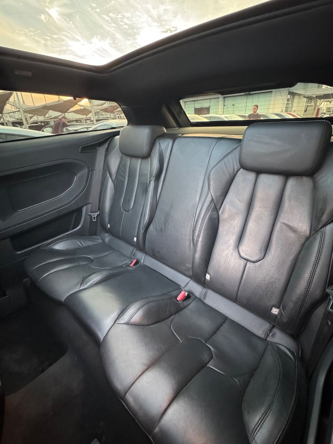 لاند روفر رانج روفر إيفوك HSE 2.0L Convertible