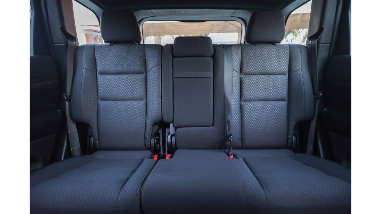 جيب جراند شيروكي لاريدو