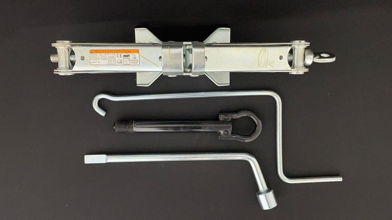 تويوتا يارس E 1.5 | بدون دفعة مقدمة | اختبار القيادة في المنزل