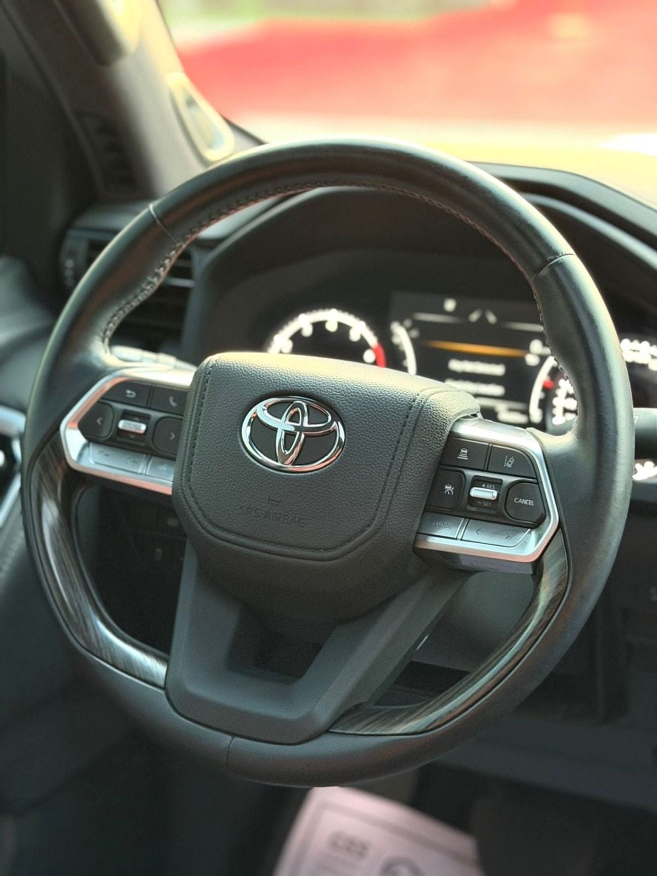 تويوتا لاند كروزر VXR