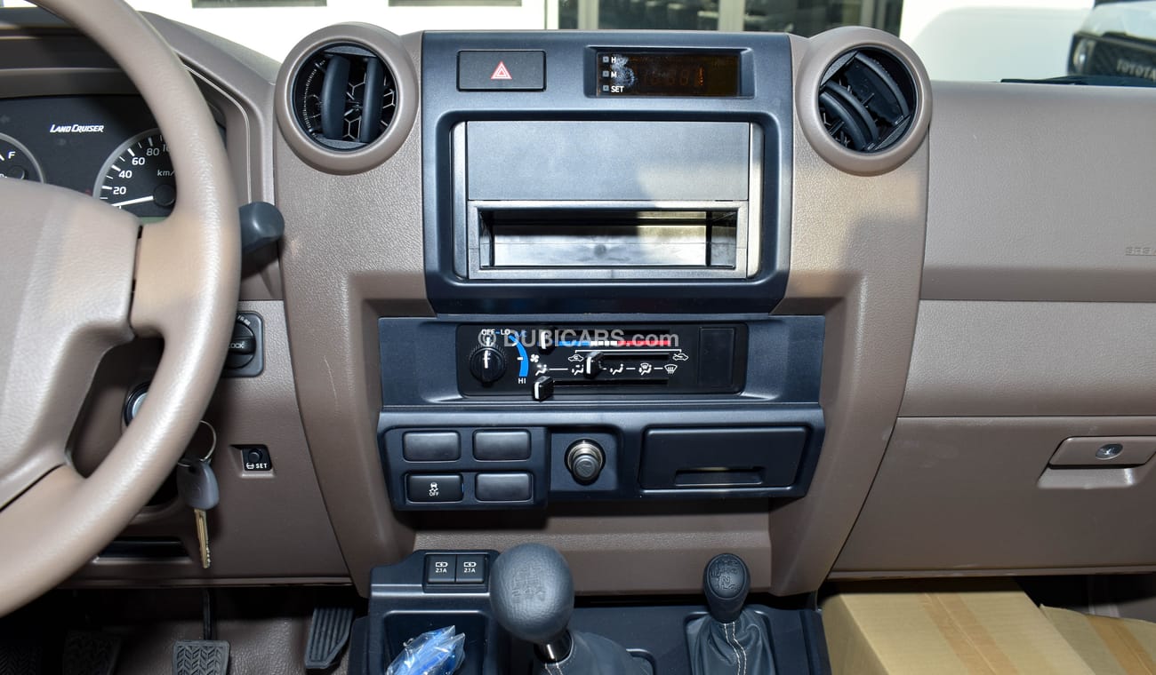 Toyota Land Cruiser Pick Up LC79 DC 4.5L V8 MT YM 2023
