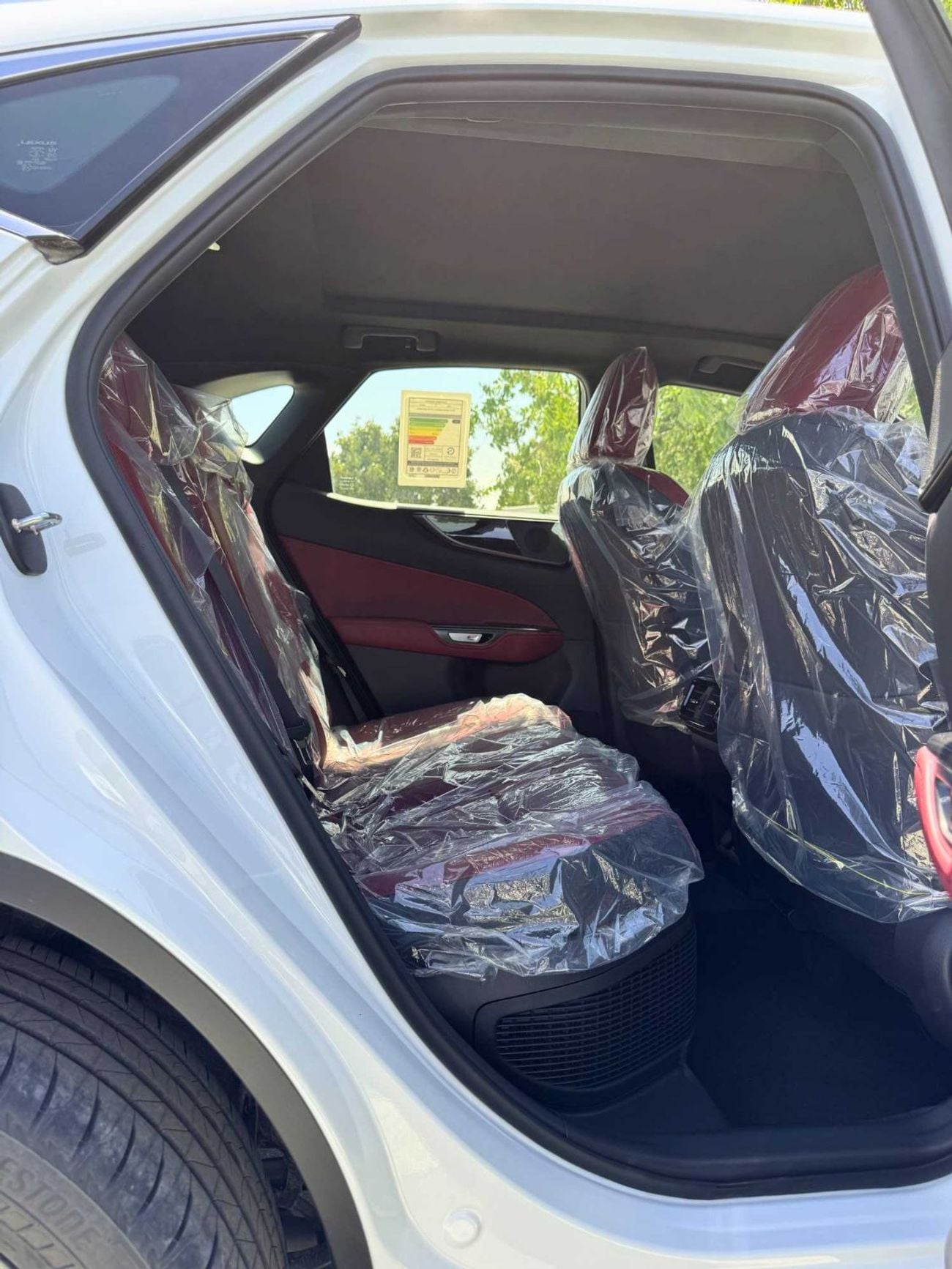 لكزس NX350h HEV LUXURY / 2.5L PETROL V4 / RADAR / PANORAMIC ROOF / LEATHER WITH POWER SEATS (CODE # NXP3HEV)