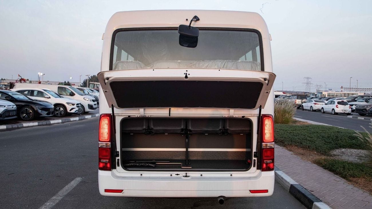 هيونداي كونتي FL 28-seater 3.9L Diesel | GCC Specs | 2026 | For Local Registration +10%