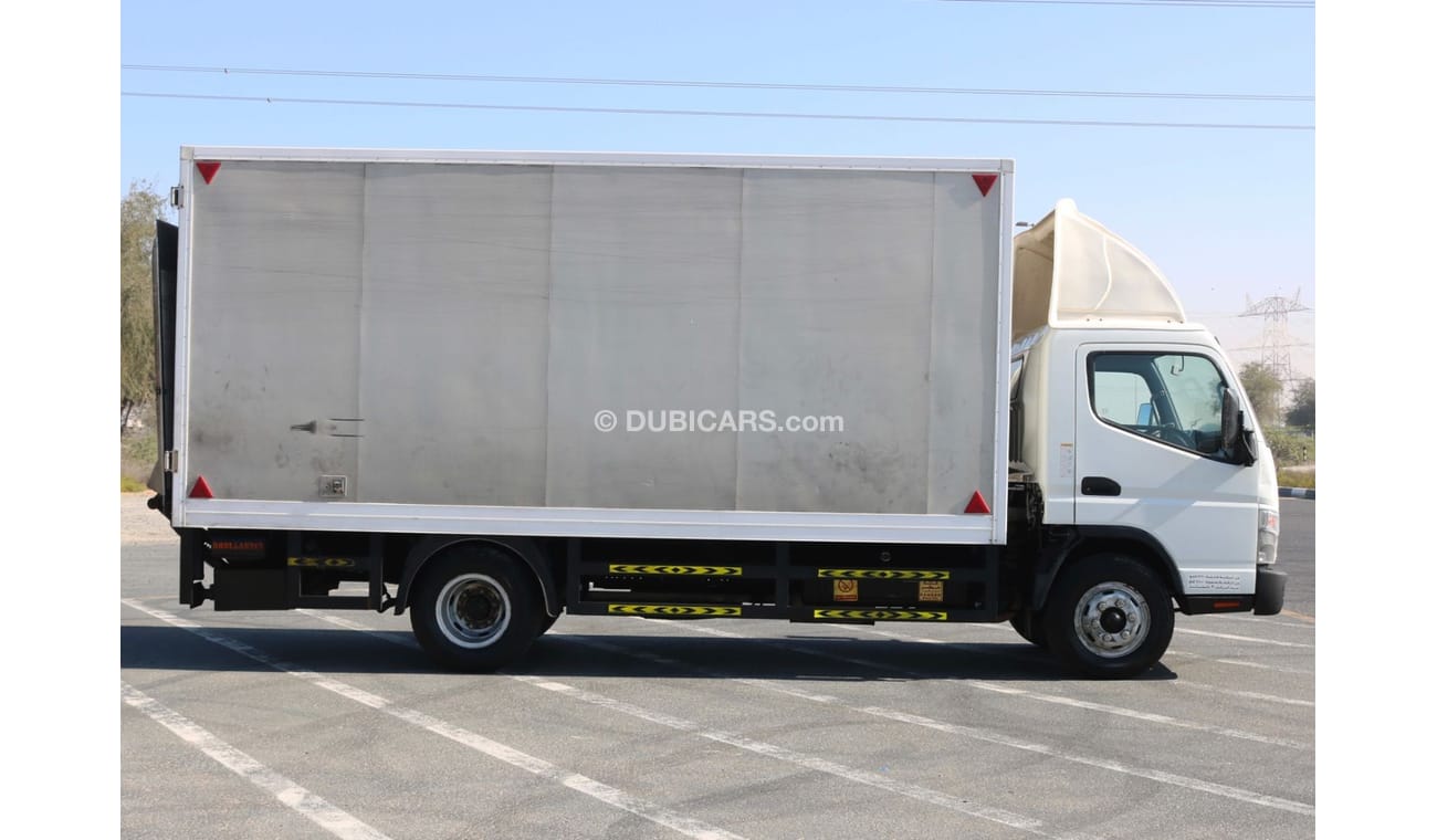 ميتسوبيشي فوسو كانتير 2017 | FUSO CANTER INSULATED BOX 4 TON M/T DIESEL WITH GCC SPECS AND EXCELLENT CONDITION