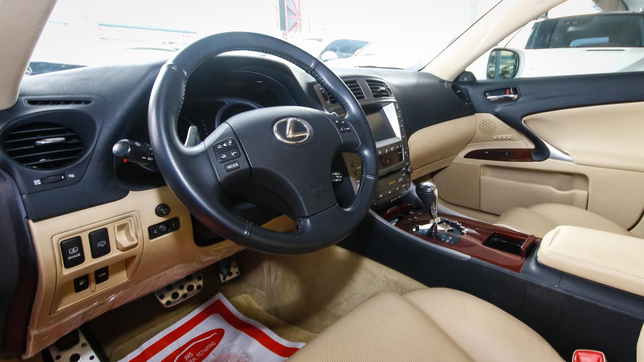 Lexus IS300