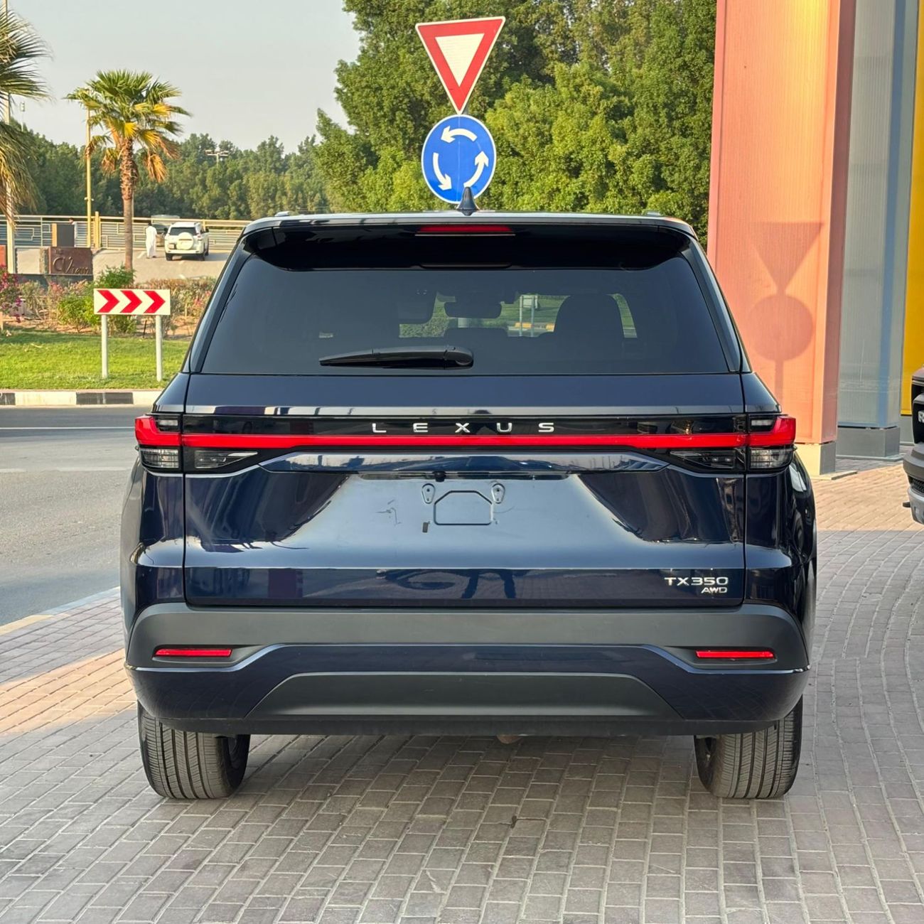 Lexus TX 350