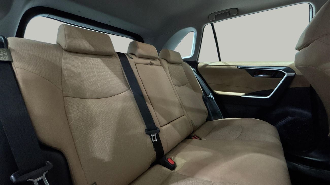 Toyota RAV4 VX 2025 | AED 1655/Month | 0 DP | 30 Day Return | Warranty | Service History