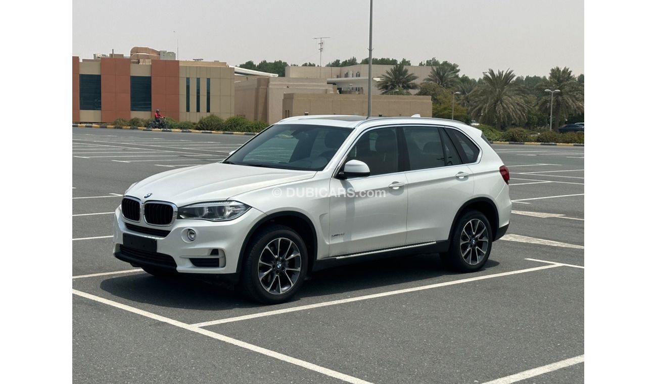 BMW X5 35i Exclusive MODEL 2015 GCC CAR PREFECT CONDITION INSIDE AND OUTSIDE FULL OPTION PANORAMIC ROOF LEA