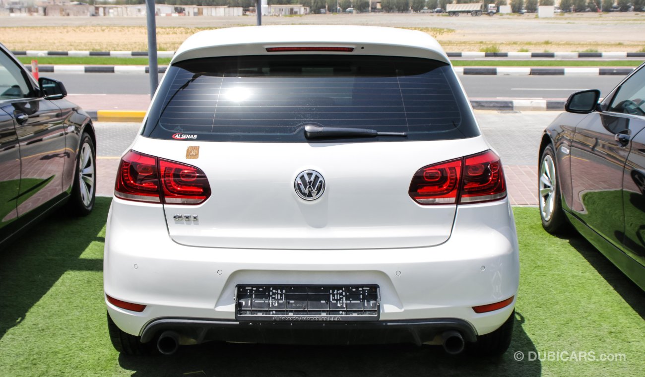 Volkswagen Golf GTI