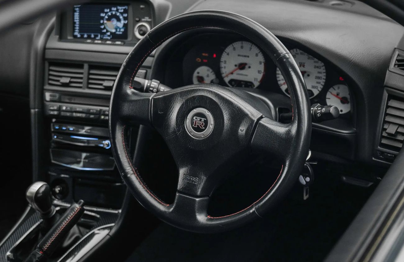 نيسان سكايلاين 2.6L I-6 Turbocharged Engine