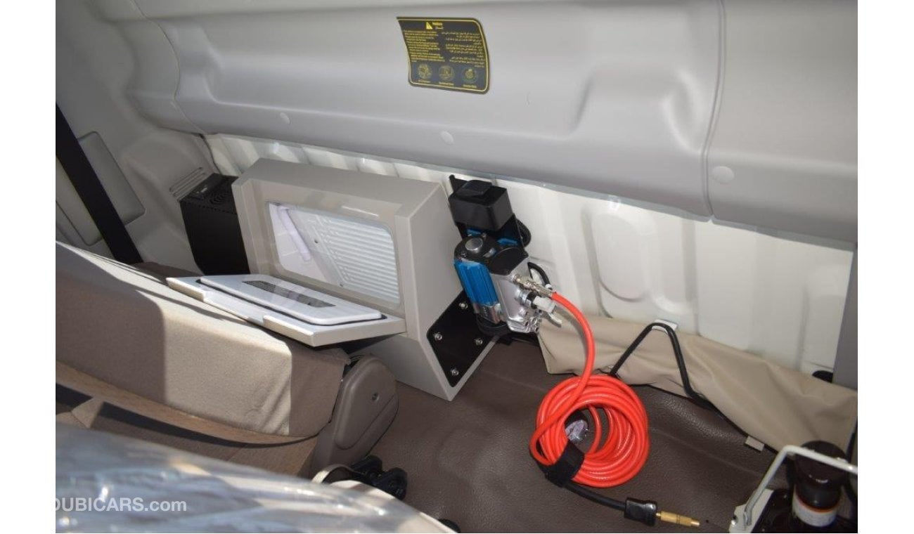 Toyota Land Cruiser Pick Up 79 Single Cabin Pickup LX-V V6 4.0L Petrol 4WD MT