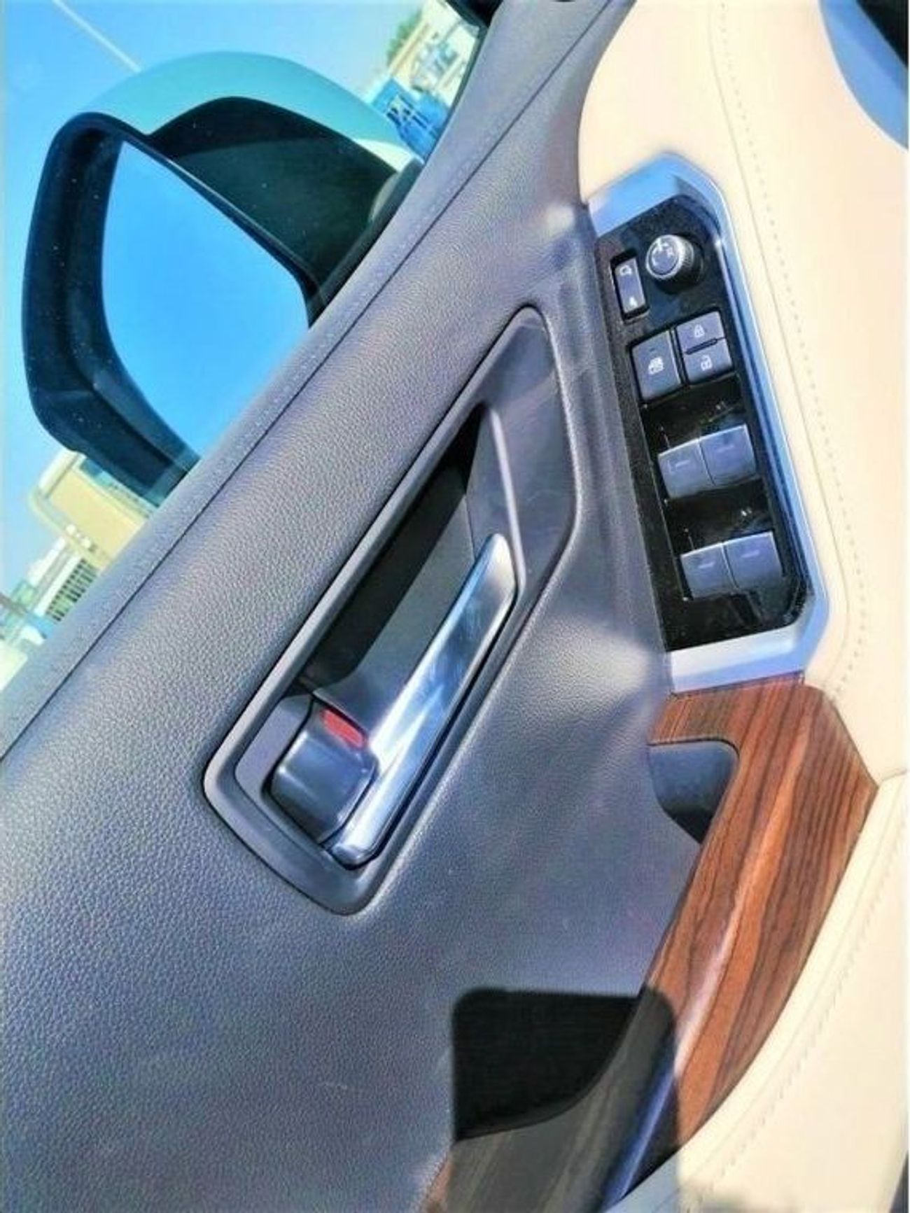 Toyota Land Cruiser VXR 4.0L