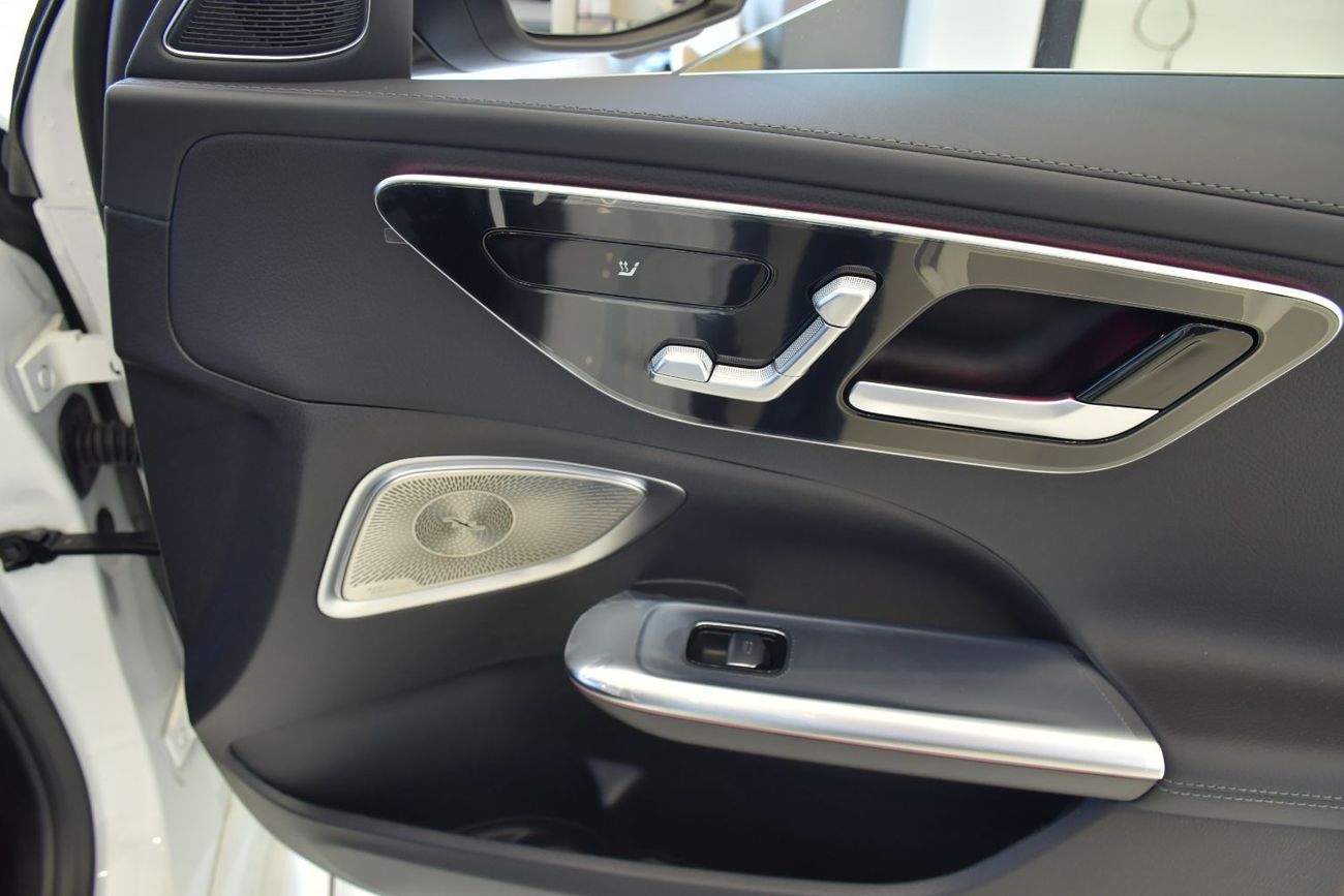 Mercedes-Benz 260 c260L