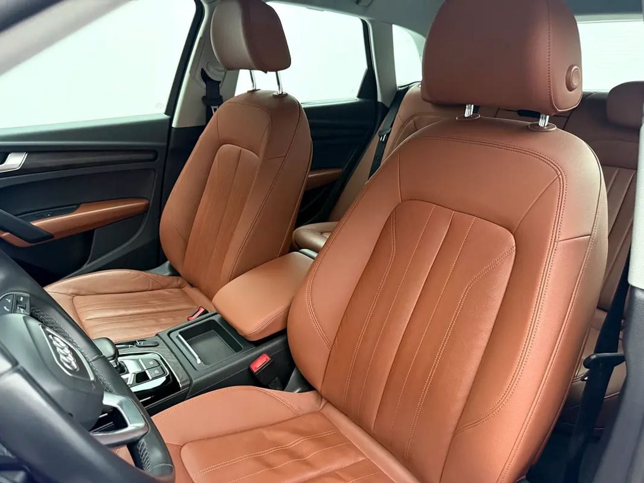 أودي Q5 45 TFSI | GCC Specs | S-line | Premium Interior