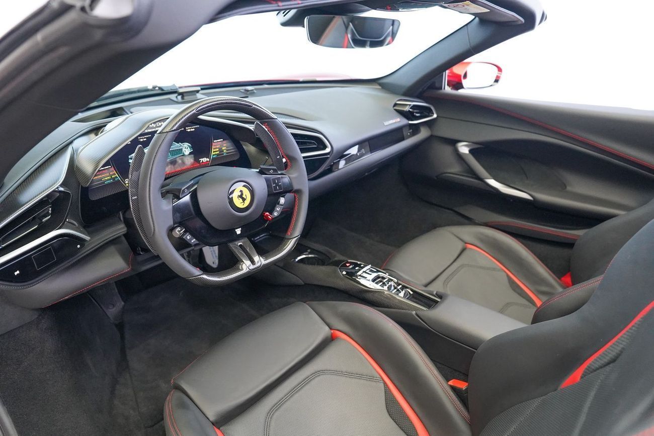 فيراري 296 GTS